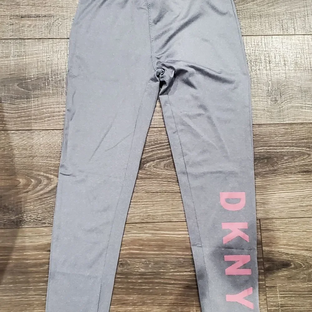 DKNY Under Armor bold pink